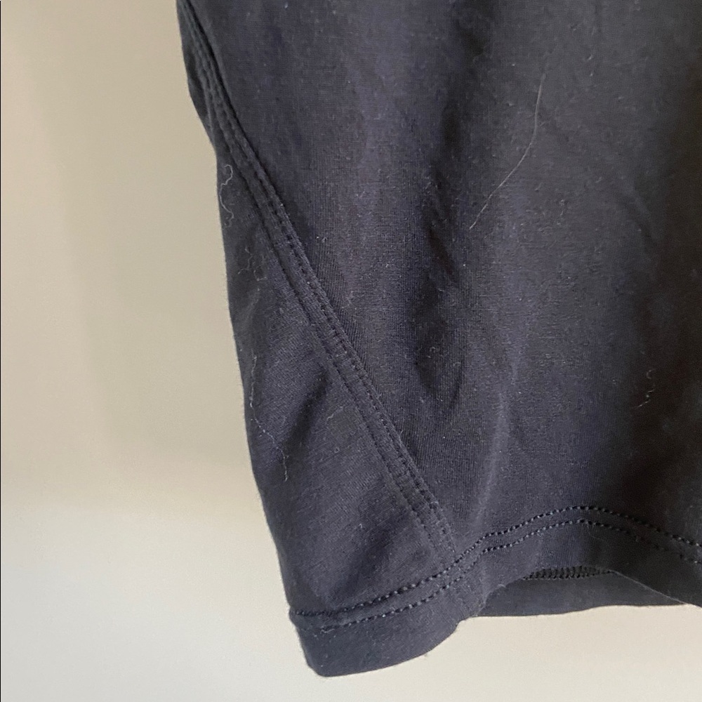 Lululemon Shoulder Cut-Out Yoga T-Shirt EUC - Picture 4 of 10
